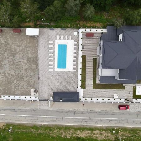 Casa De Vacanta Larisa Novaci-Străini Eksteriør bilde