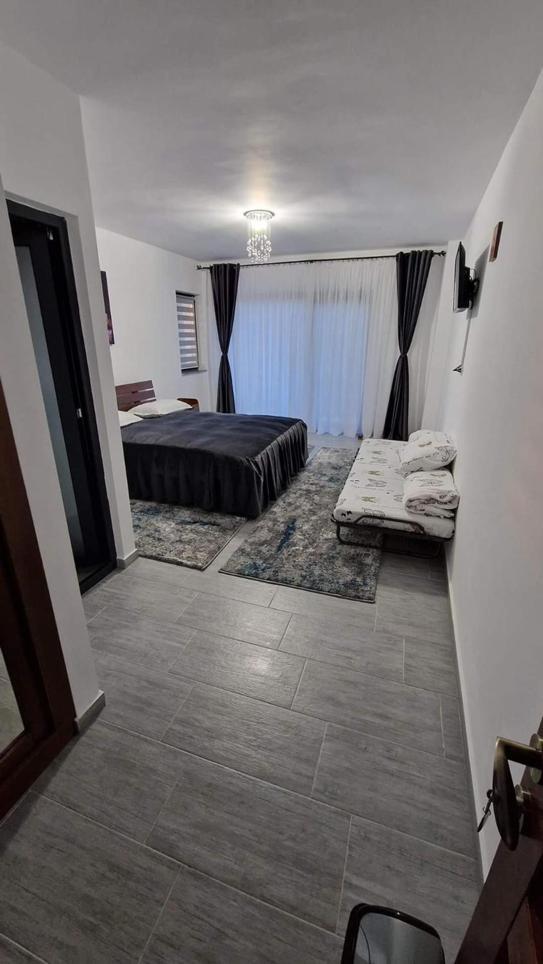 Casa De Vacanta Larisa Novaci-Străini Rom bilde