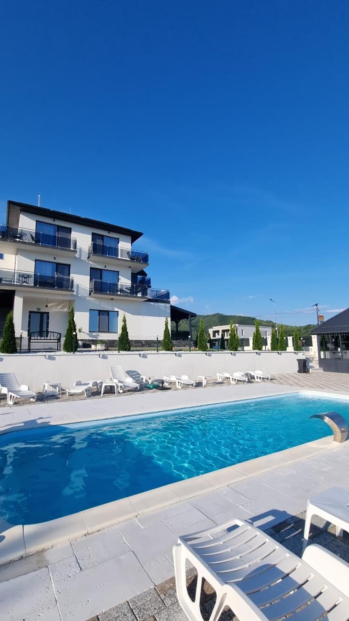 Casa De Vacanta Larisa Novaci-Străini Eksteriør bilde